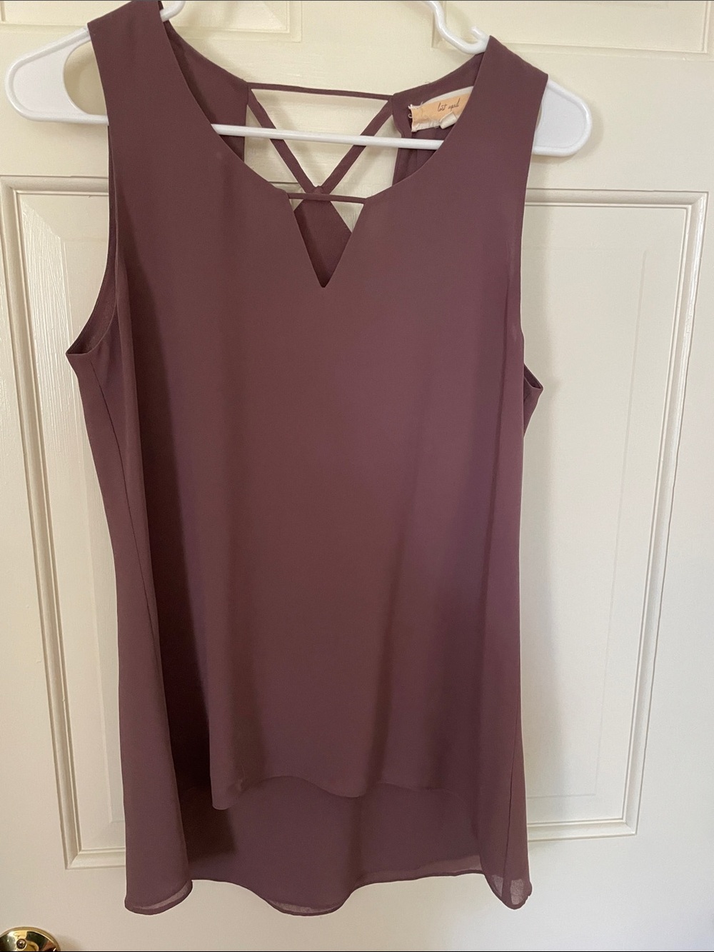 Women's Mauve Sleeveless V-Neck Tank with Lattice Back